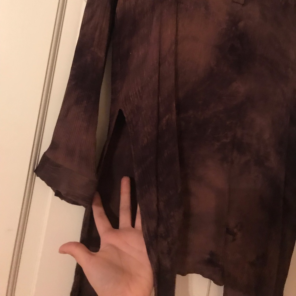 Fun blouse! - Picture 2 of 5